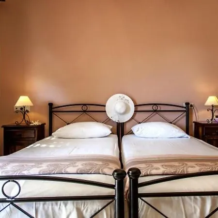 Maragas Naxos Luxury tent