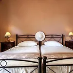 Maragas Naxos Luxury tent
