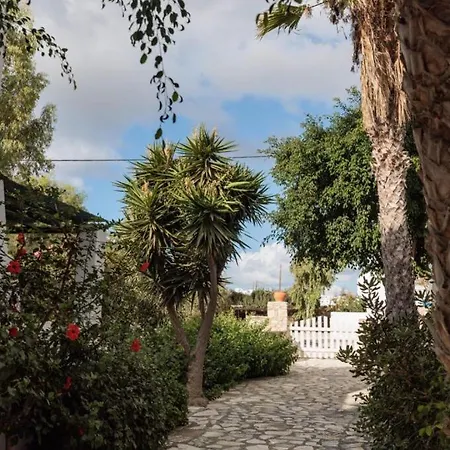 Maragas Naxos Campismo de Luxo *