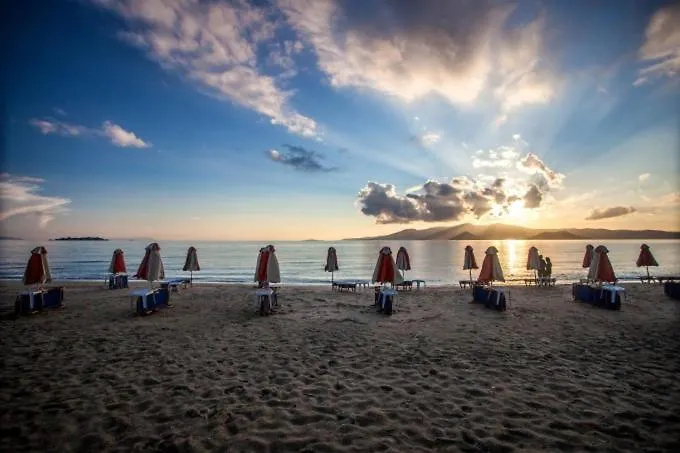 Maragas Naxos Campismo de Luxo Naxos City